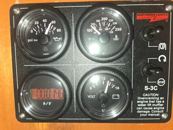 2nd Wind Yacht Photos Pics 