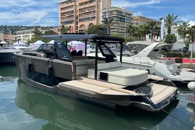 2022 Cranchi A46 Luxury Tender