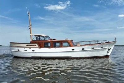 1974 Roundbilge Lunstroo