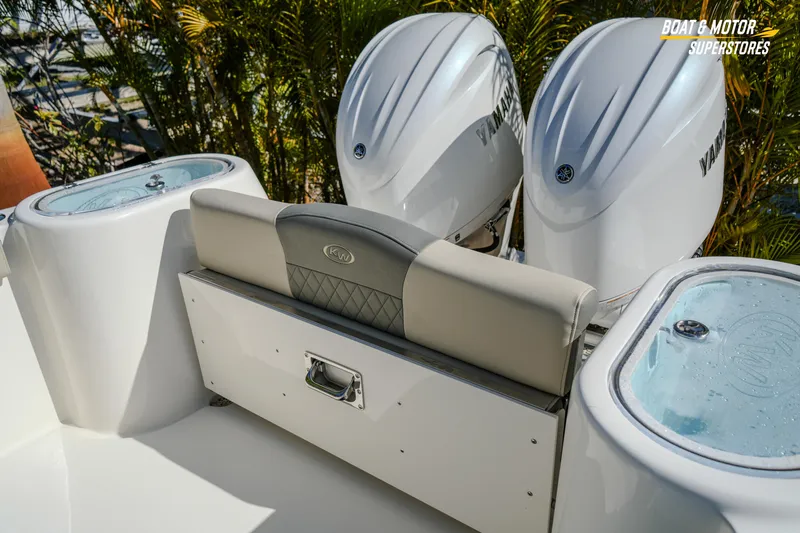  Yacht Photos Pics 2026 Key West 260 Center Console with dual Yamaha engines and live wells.