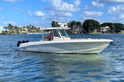 2020 35' Boston Whaler-OUTRAGE Fort Lauderdale, FL, US