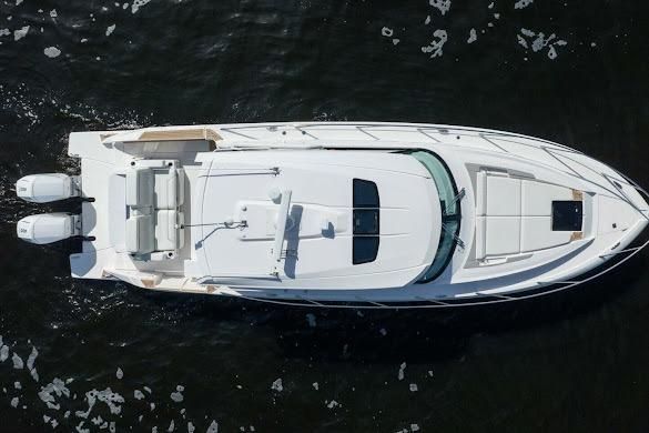 2022 Tiara Sport 43 