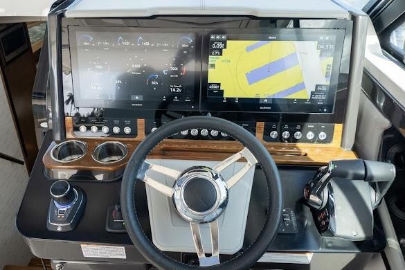 2022 Tiara Sport 43 