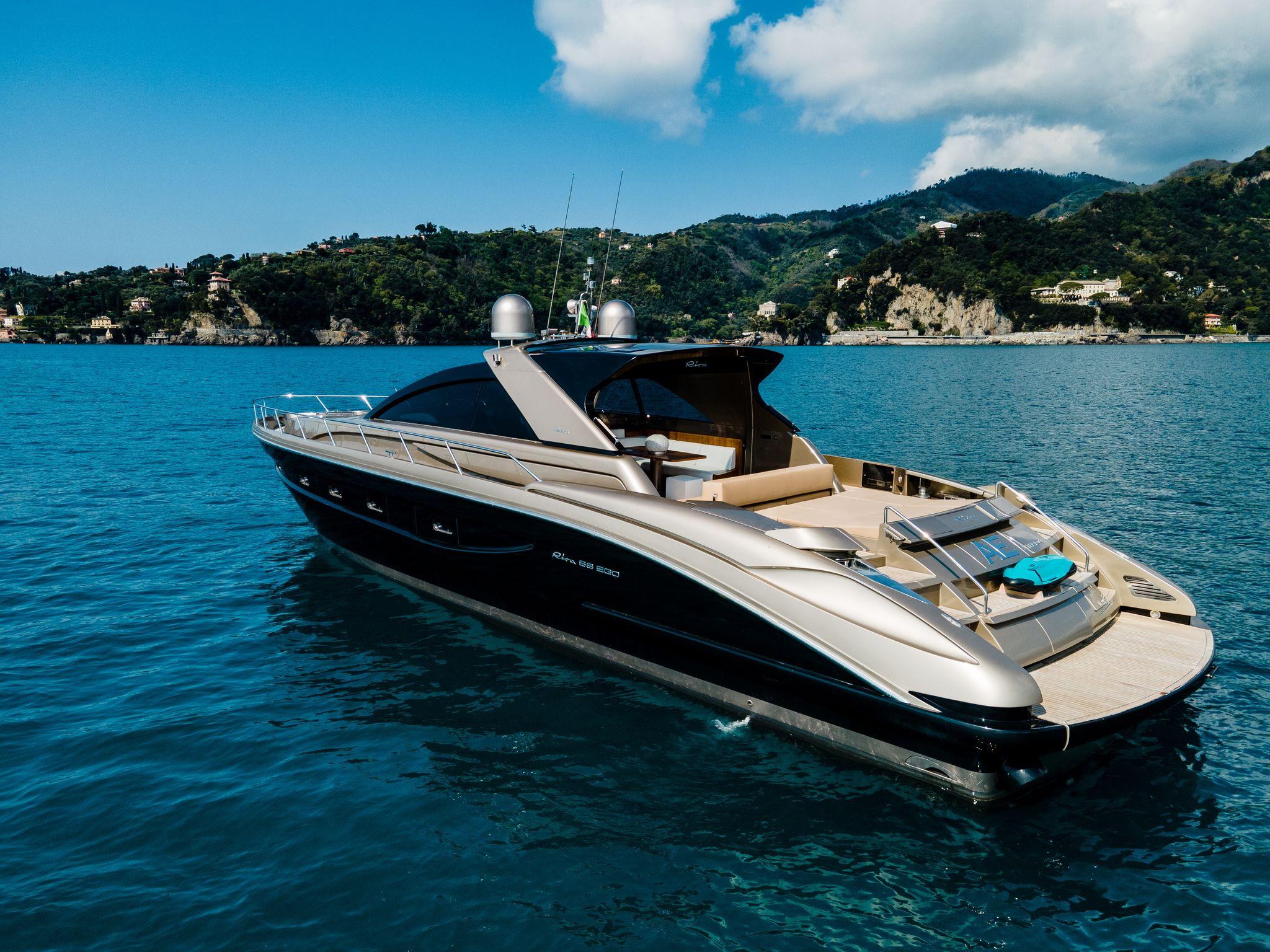 riva yacht 68 ego super