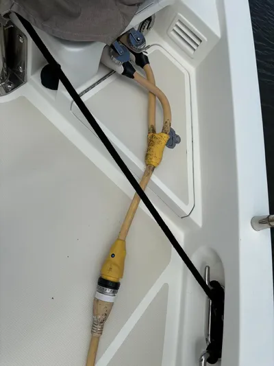 Andiamo Yacht Photos Pics 