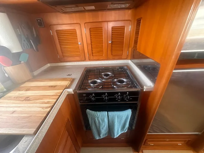 Andiamo Yacht Photos Pics 