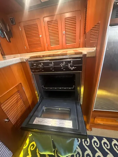 Andiamo Yacht Photos Pics 