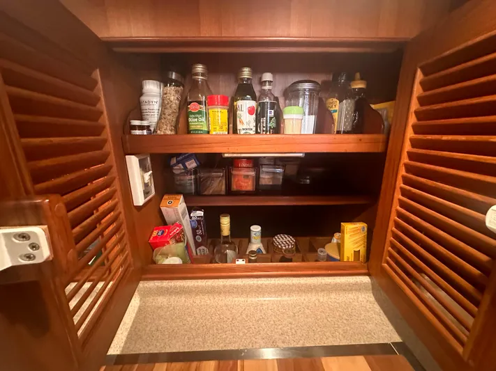 Andiamo Yacht Photos Pics 