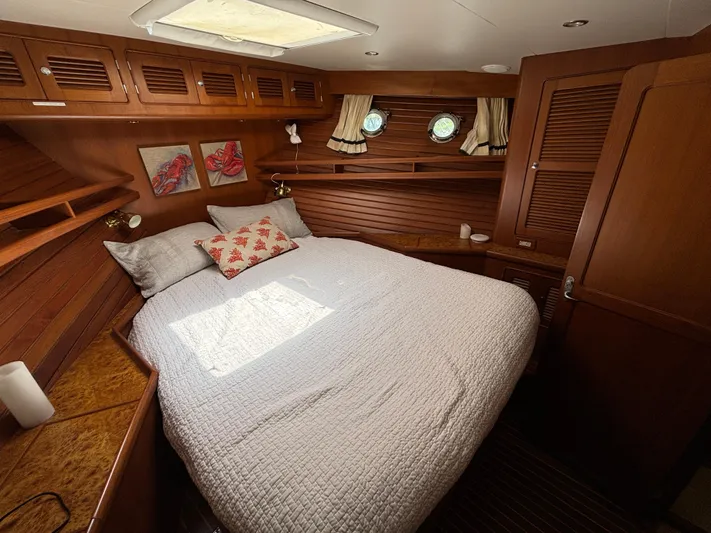 Andiamo Yacht Photos Pics 