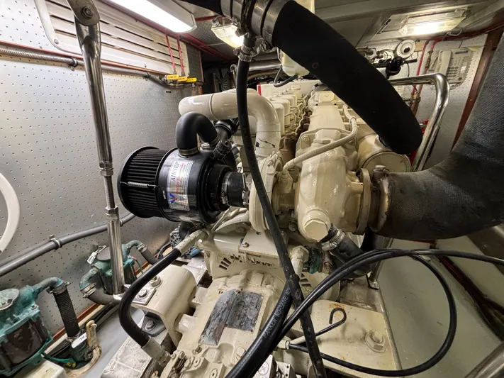 Andiamo Yacht Photos Pics 