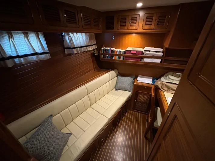 Andiamo Yacht Photos Pics 