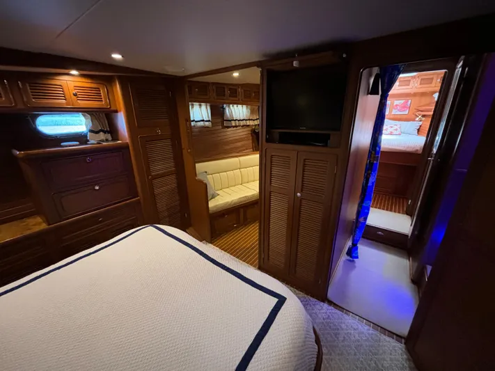 Andiamo Yacht Photos Pics 