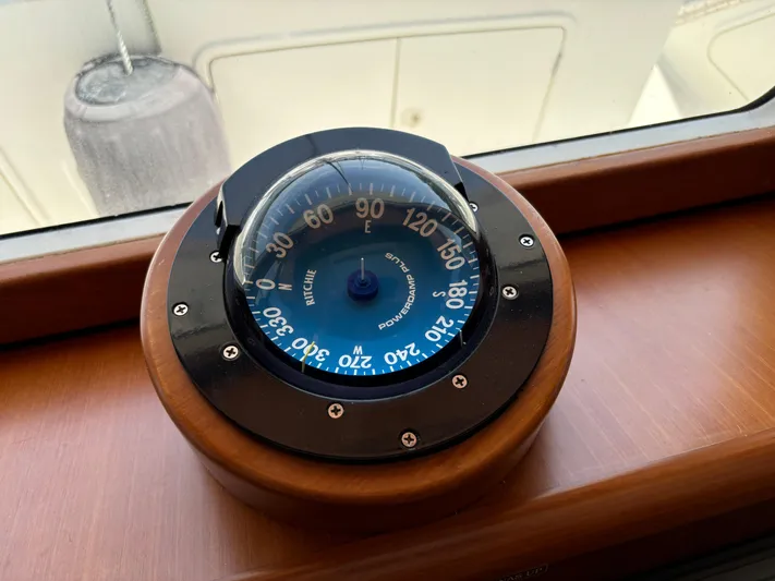 Andiamo Yacht Photos Pics 