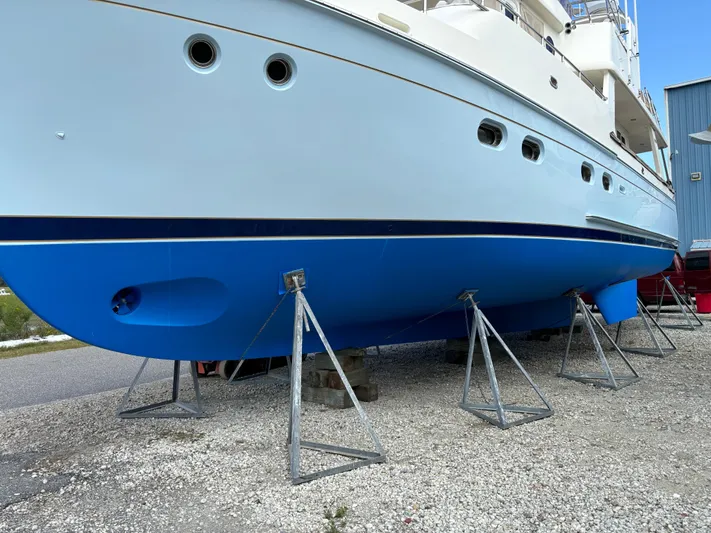 Andiamo Yacht Photos Pics 