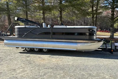 Bentley Pontoons 223 NAVIGATOR