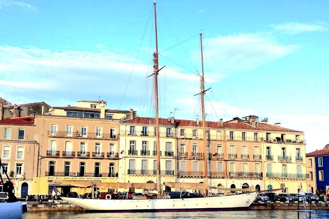 Custom Gaff Topsail Schooner