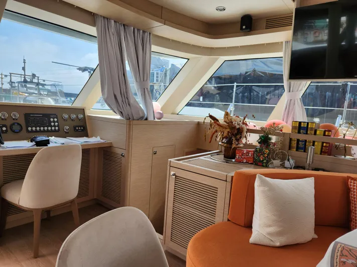  Yacht Photos Pics Luxurious interior of 2025 Heysea Seaview 56 yacht with modern decor and panoramic windows.