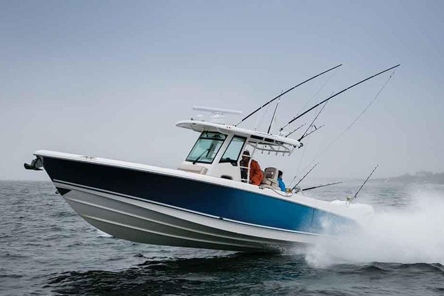 2018 Boston Whaler 330 Outrage