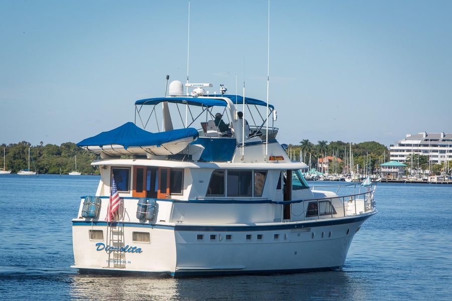 1983 Hatteras Hatteras Wide Body Extended Deckhouse