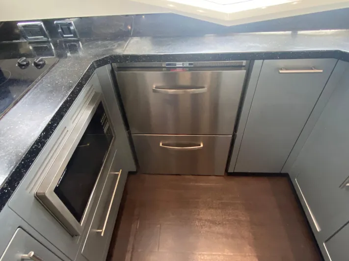 Defining Moment Yacht Photos Pics 