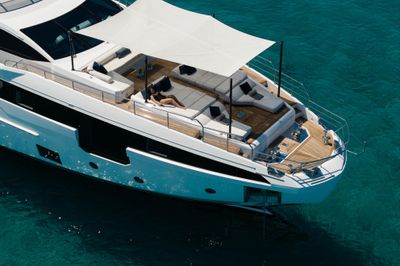 Yacht