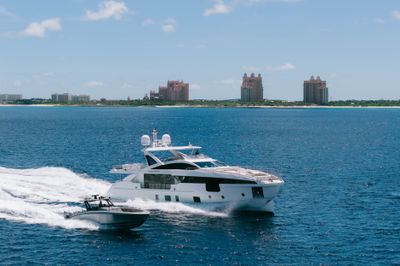 Yacht