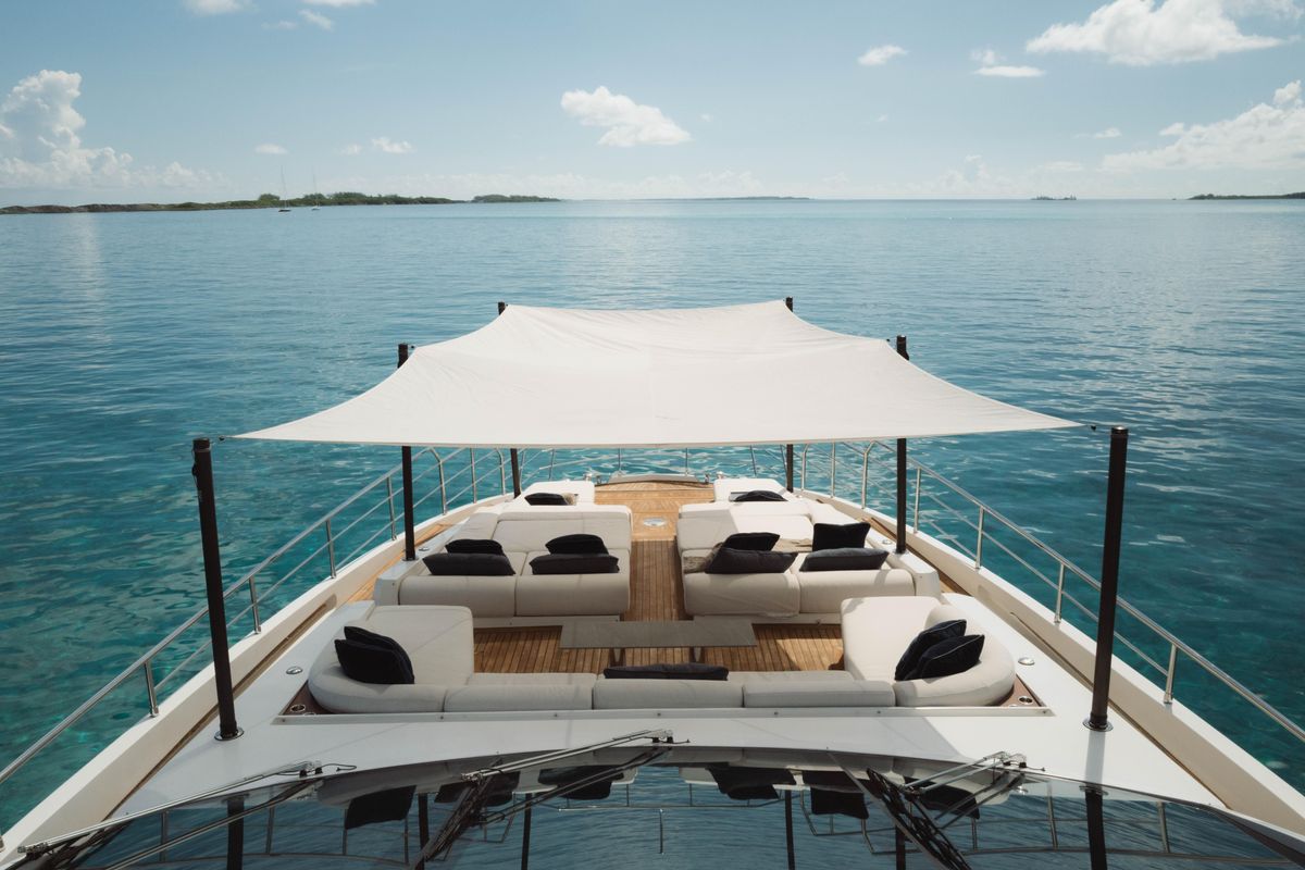 2023 Azimut 102 