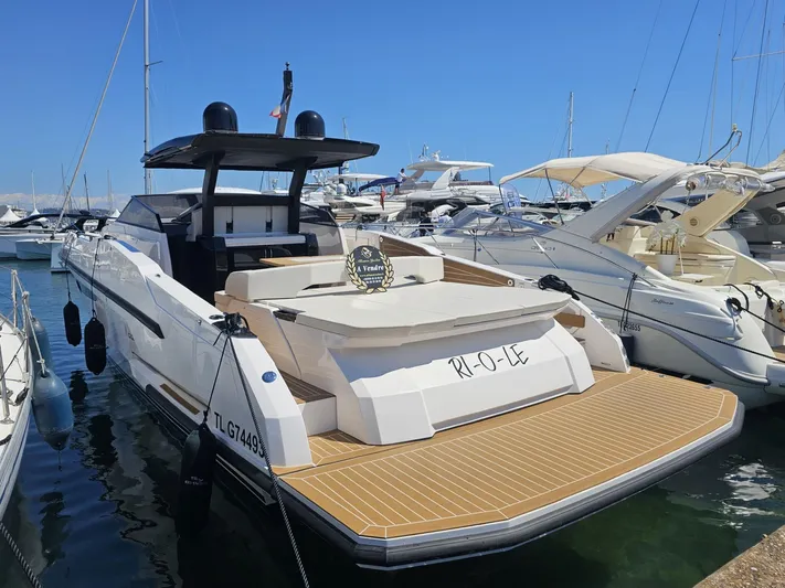 Rio 50 Yacht Photos Pics 