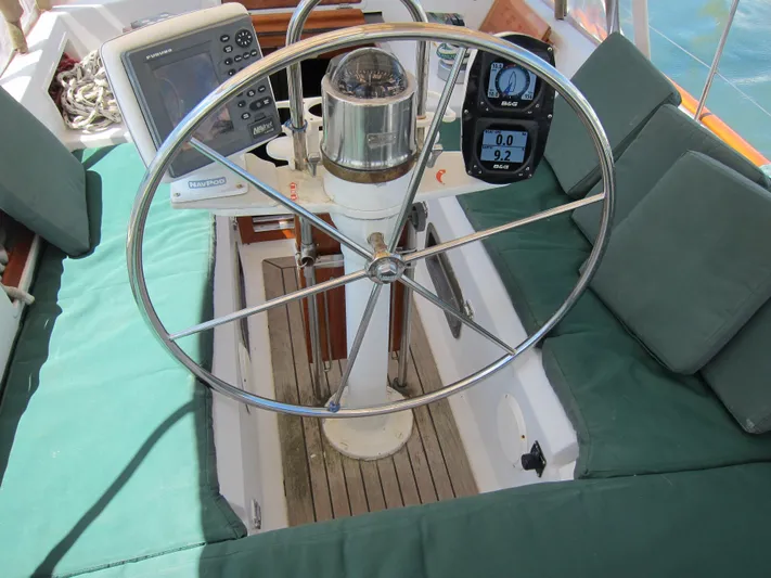 Ghost Yacht Photos Pics Cockpit view forward