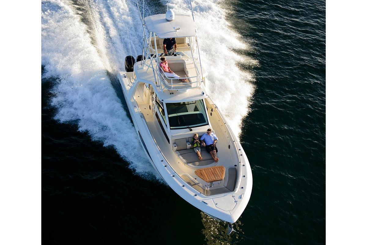 2017 Boston Whaler 42 
