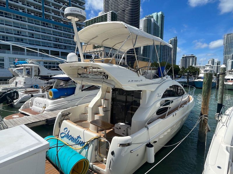2004 Azimut 39