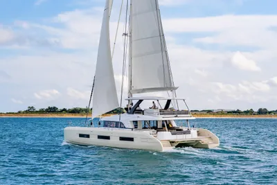 Lagoon Sixty5