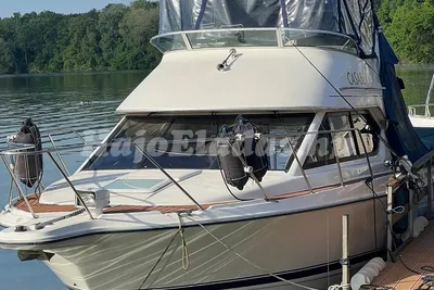 2005 Bayliner 288 Fly