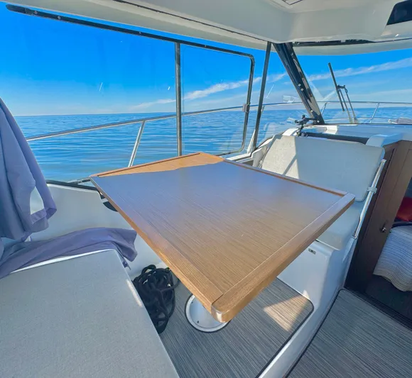 Roamin' Holiday Yacht Photos Pics 