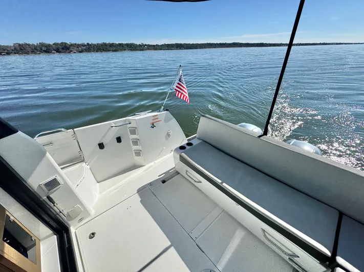 Roamin' Holiday Yacht Photos Pics 