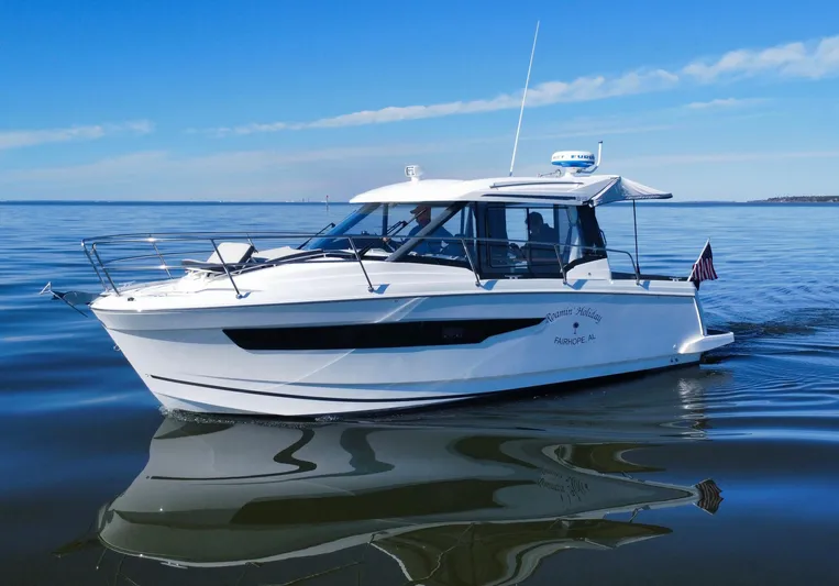 Roamin' Holiday Yacht Photos Pics 