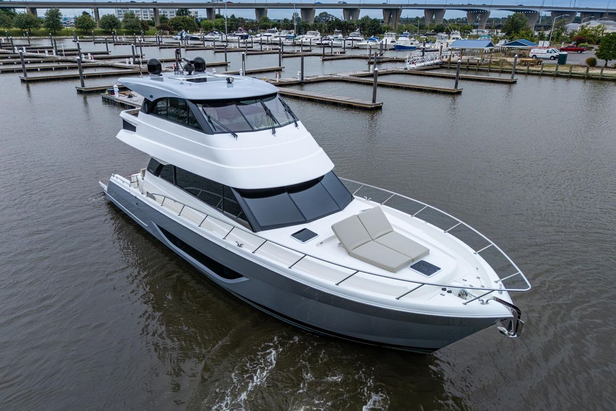 2023 Maritimo 55 