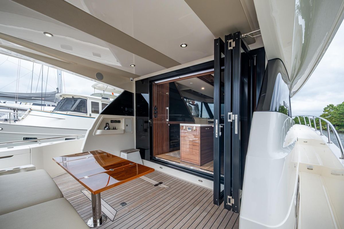2023 Maritimo 55 