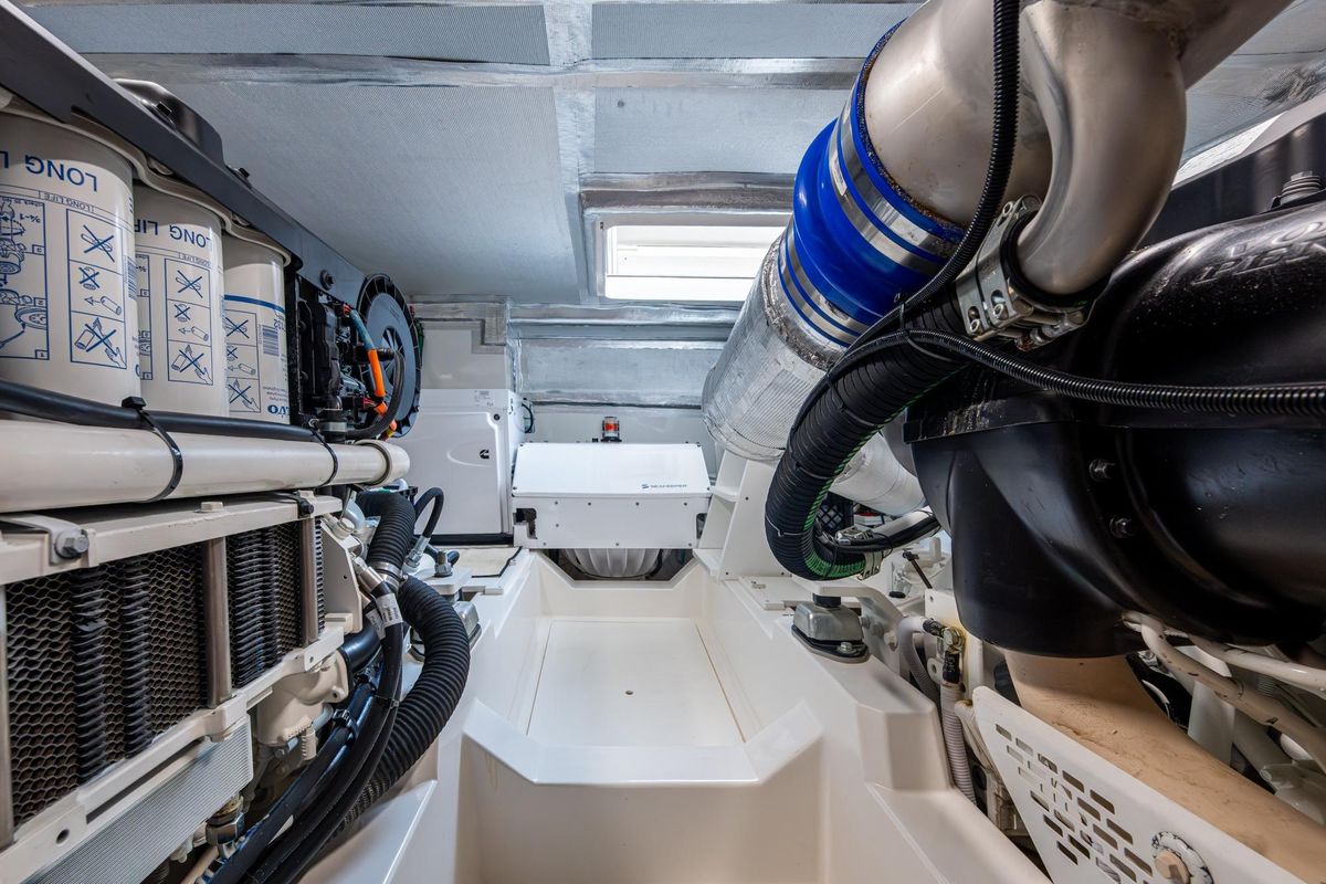 2023 Maritimo 55 
