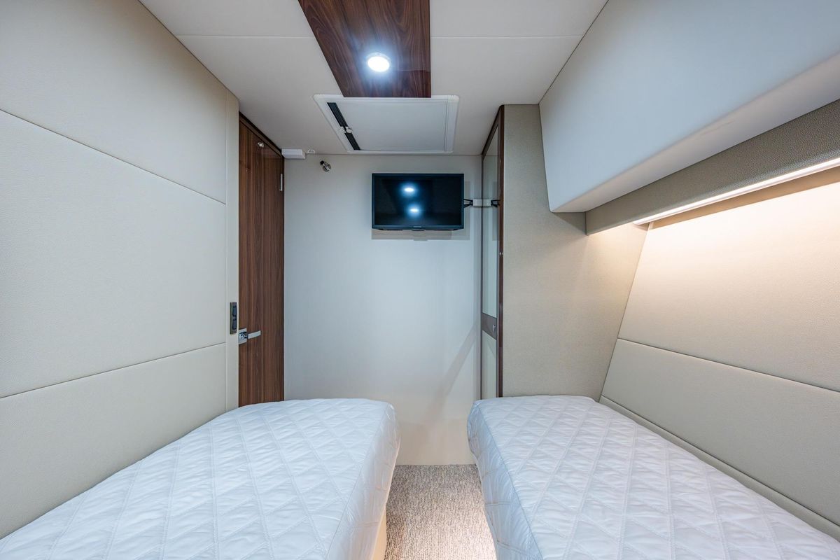 2023 Maritimo 55 