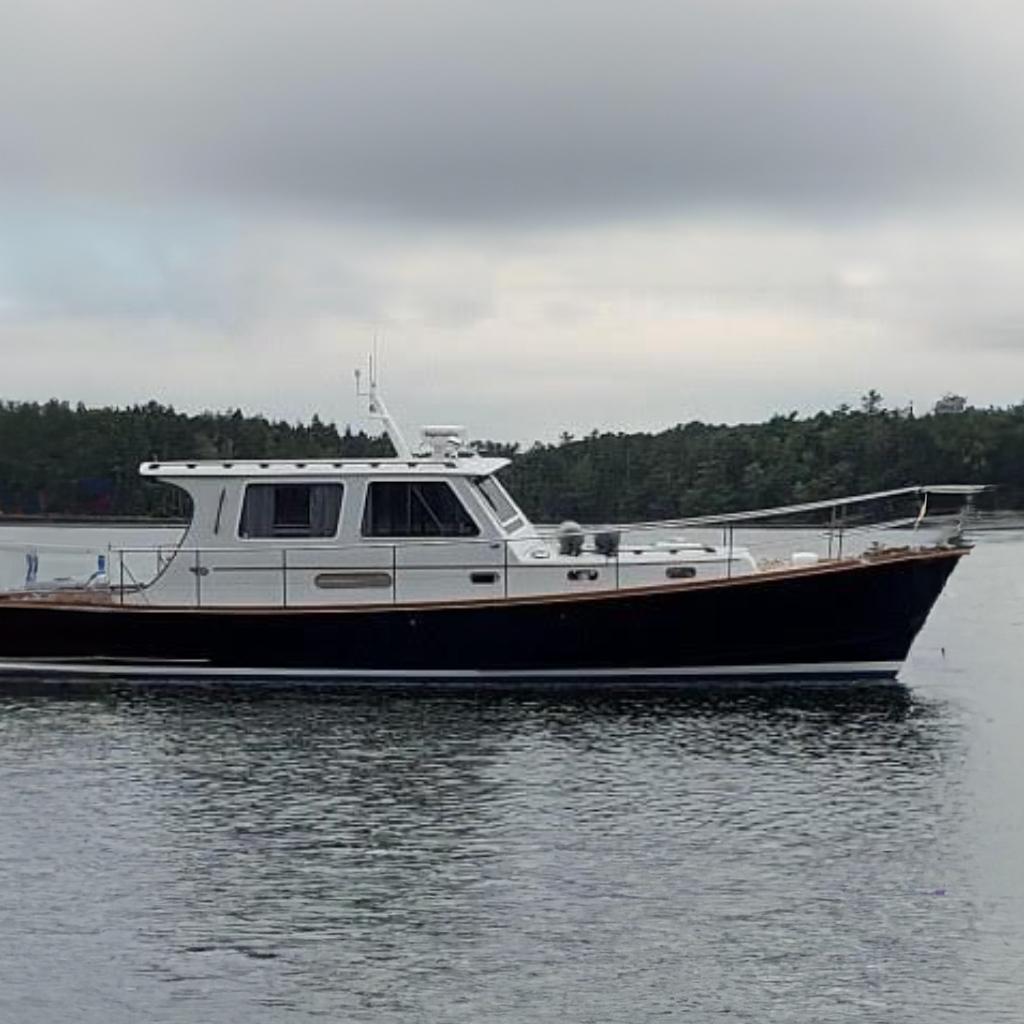 Newman Hinckley 36 Hardtop Express