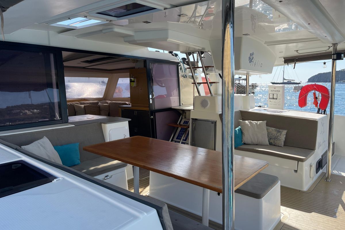 2014 Fountaine Pajot 44 