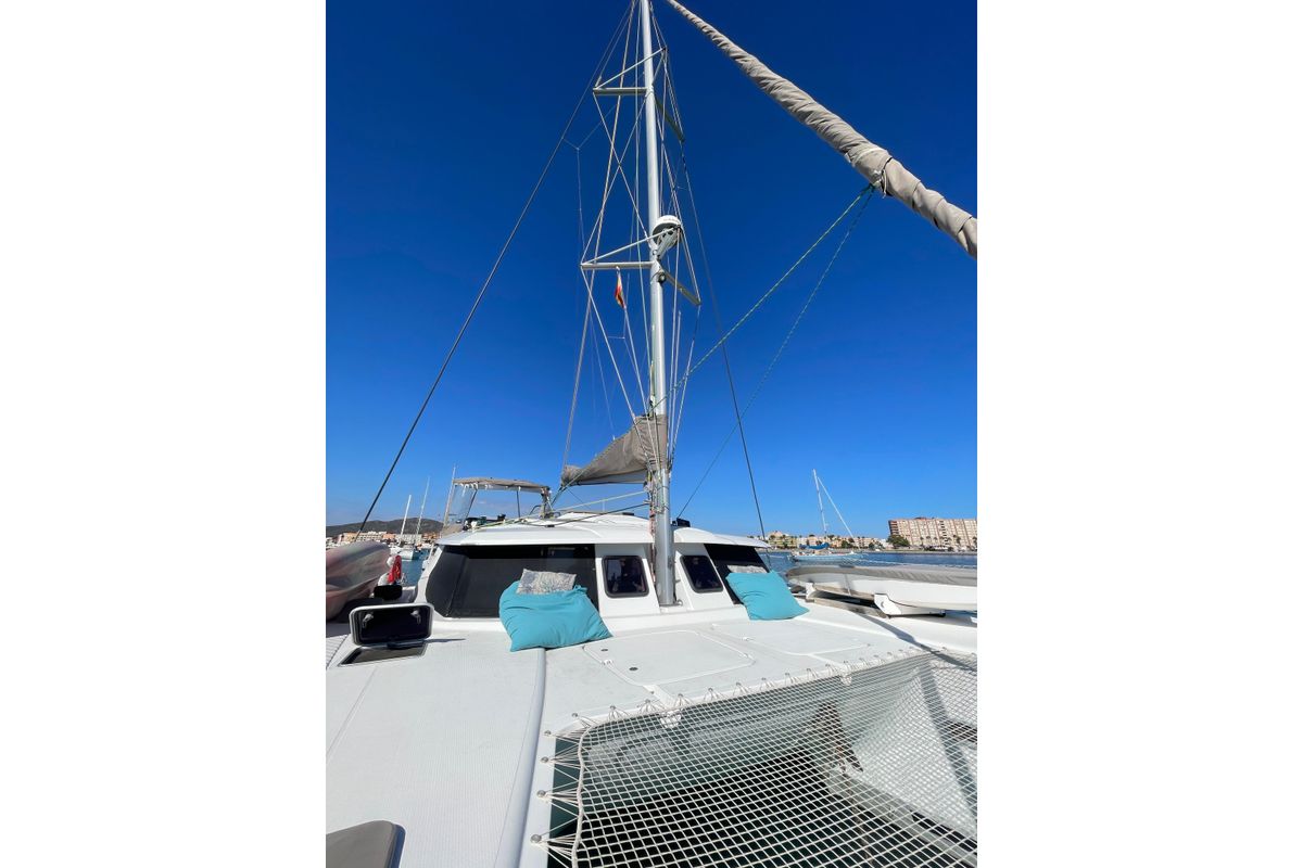 2014 Fountaine Pajot 44 