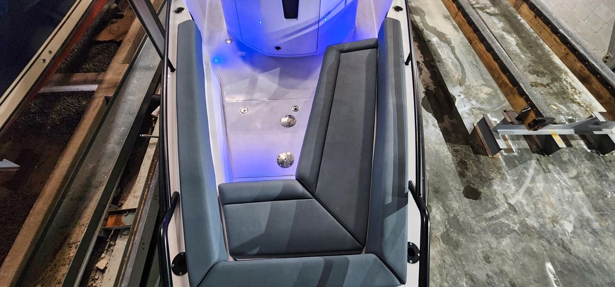 2022 Axopar 28 T Top