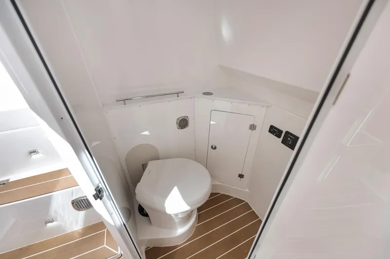 Mo Jack Yacht Photos Pics 