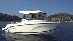 2024 Quicksilver Captur 625 Pilothouse 100PS Trailer