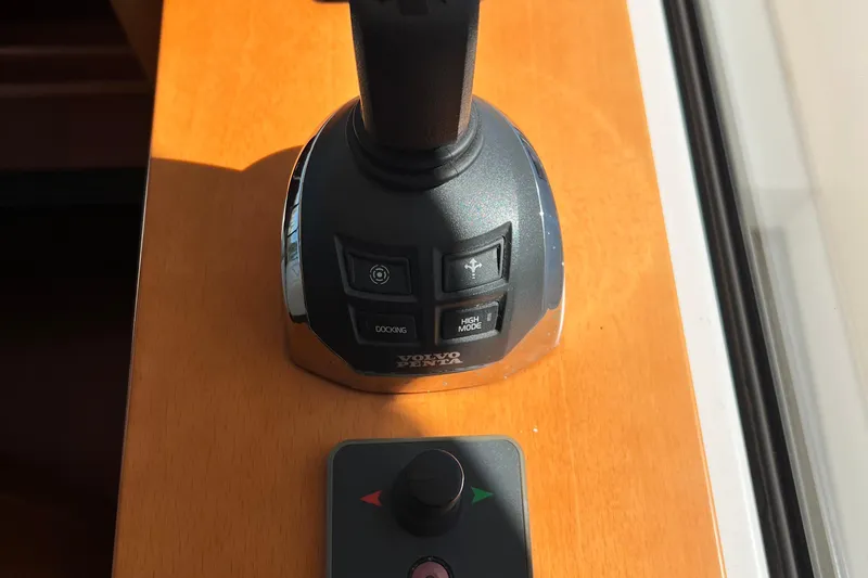 Billy Yacht Photos Pics Control panel of a 2014 Beneteau Swift Trawler 50 with Volvo Penta joystick.