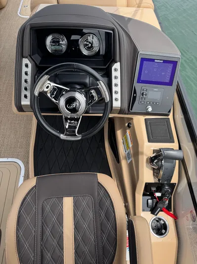  Yacht Photos Pics 2023 BARLETTA L25MA - Image 14