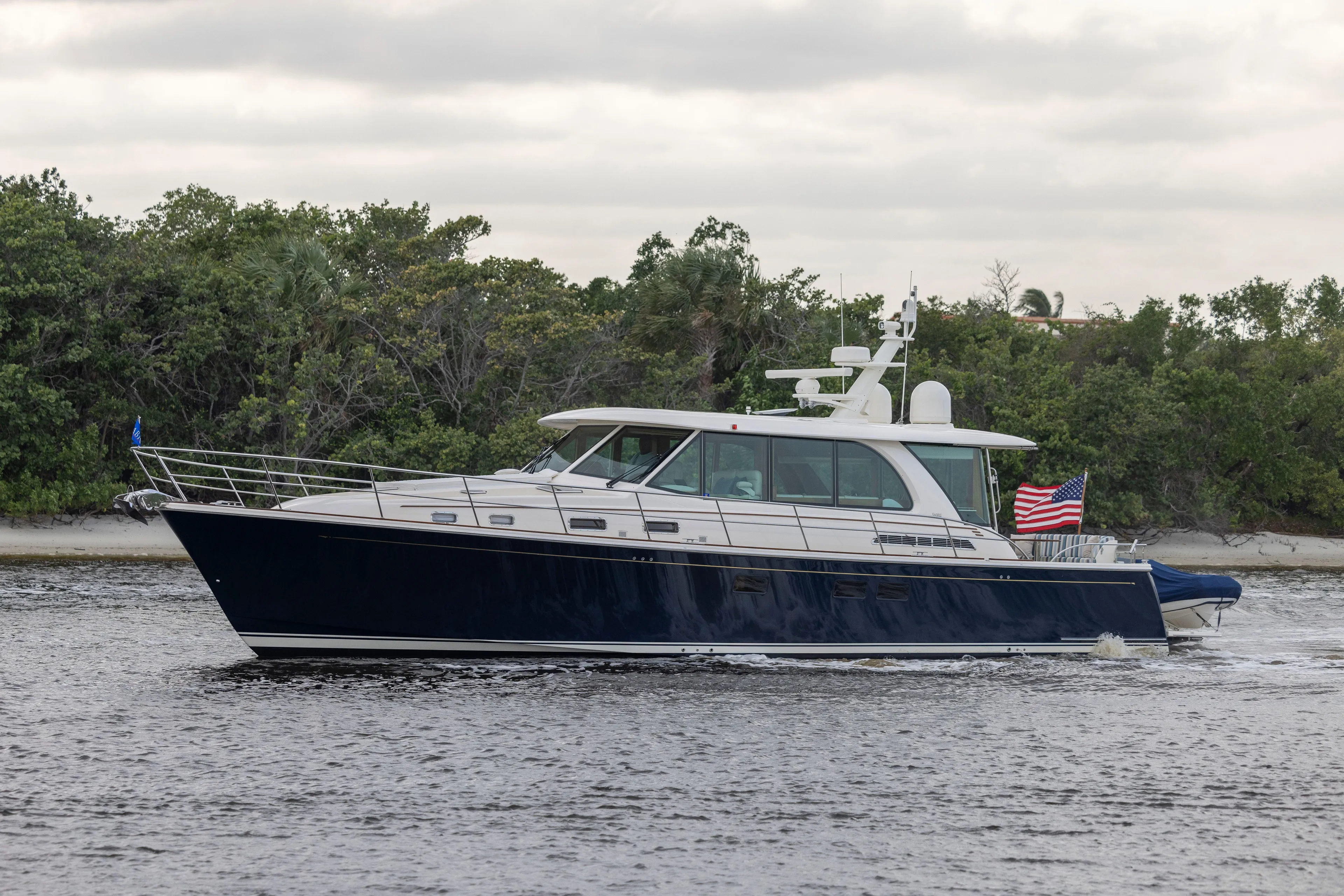 Beach To Beach Yacht Photos Pics 2024 Sabre 58 Salon Express BEACH TO BEACH