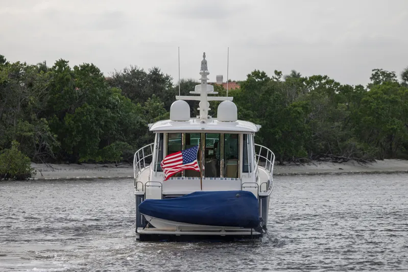 Beach To Beach Yacht Photos Pics 2024 Sabre 58 Salon Express BEACH TO BEACH